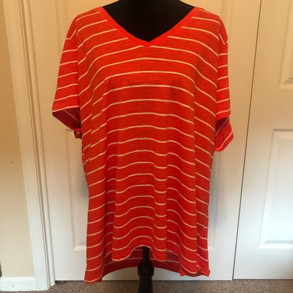 Ava & Viv Tops - Women's 4XL Red and White Stripe V-Neck Tee